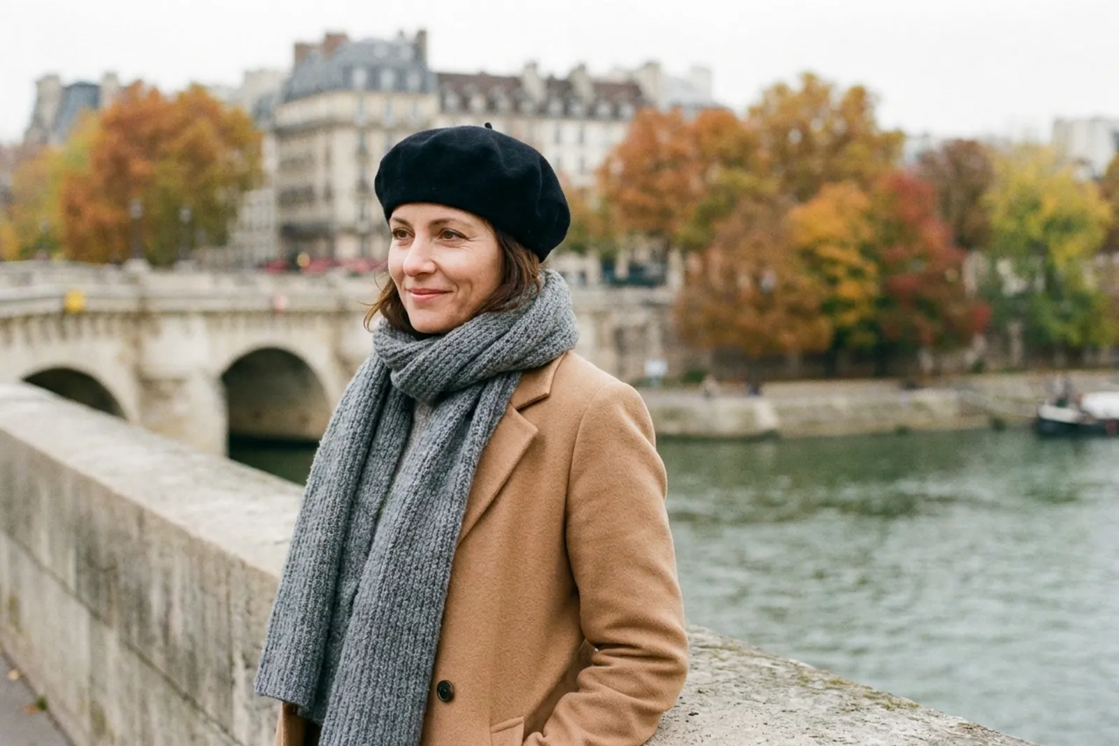 Béret, casquette, chapeau : oser le couvre-chef cet automne