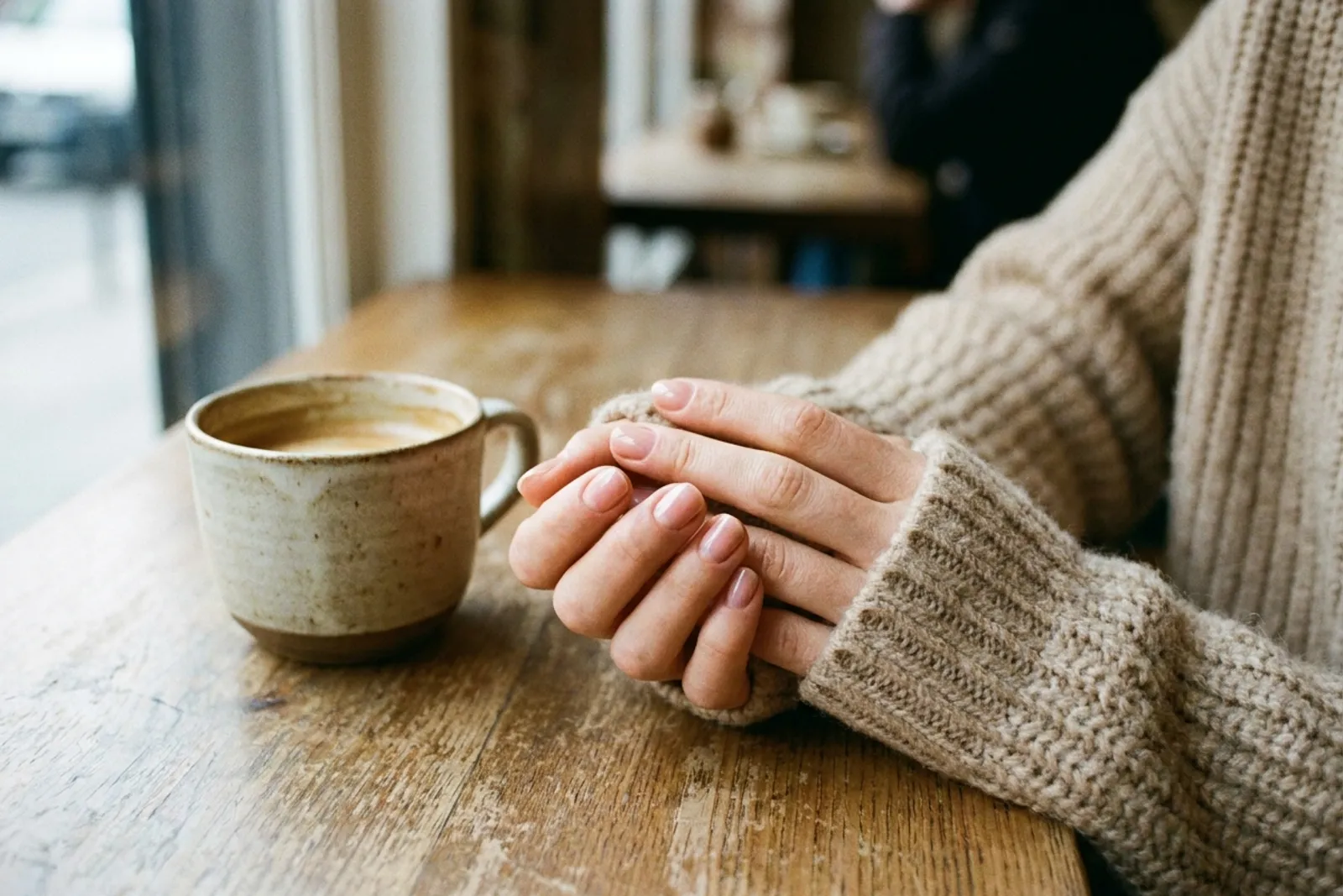 Manucure discrète : les nuances et la routine de la rentrée